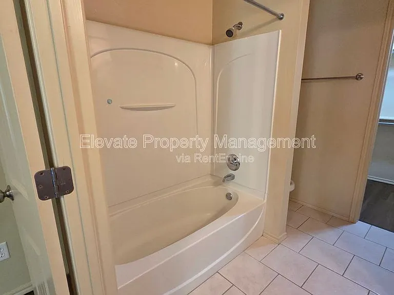 927 W Prairie Wind Way — Photo 7