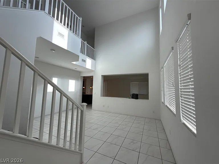 1074 Valley Light Ave — Photo 3