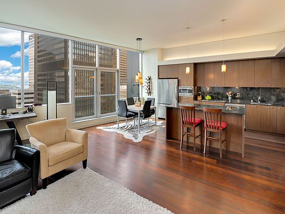 4th image of 909 5th Ave Unit 1200