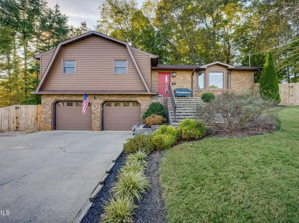 136 Manchester Pl, Kingsport, TN 37663
