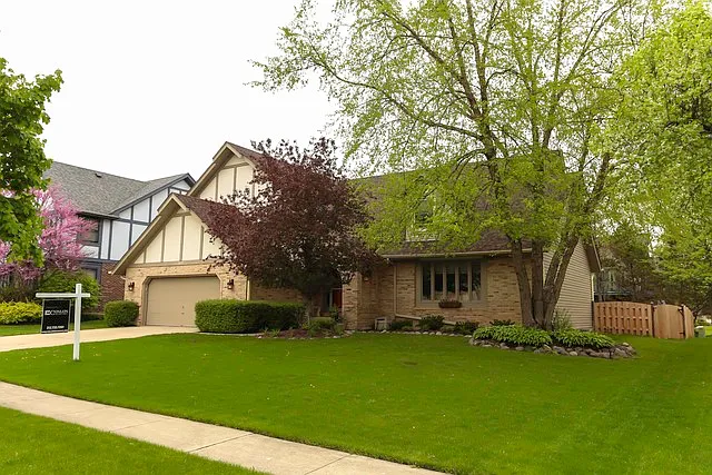 1665 Brittany Ln photo 1