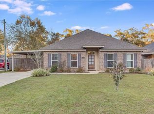 1907 Henry Clay St, Mandeville, LA 70448