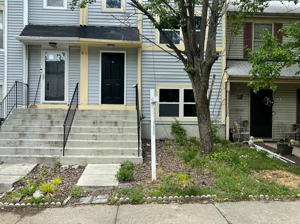6 Oakside Ln