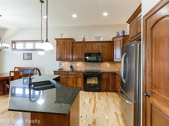 5th image of 2234 Ironwood Dr SW