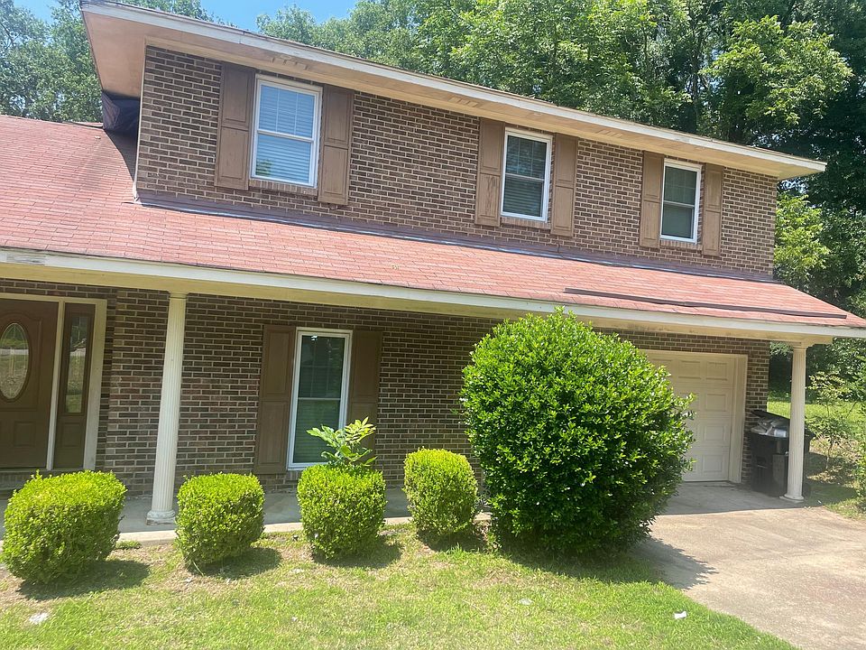 1st image of 160 Ash Dr