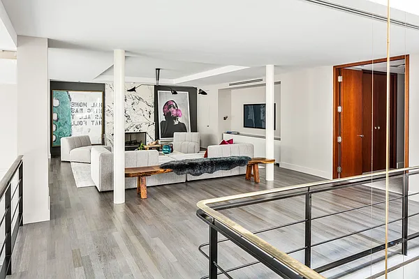 Rented by Compass | media 40