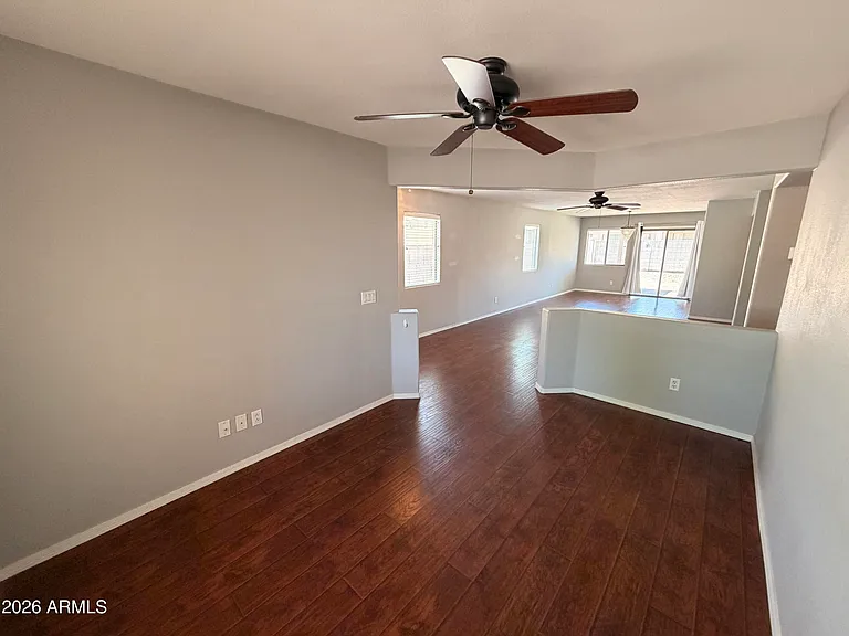 17520 W Watson Ln — Photo 5