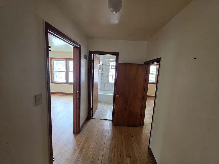 2857 S Howell Ave — Photo 3