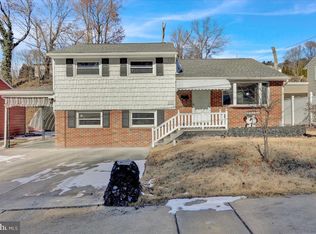 732 1st St, Pottsville, PA 17901