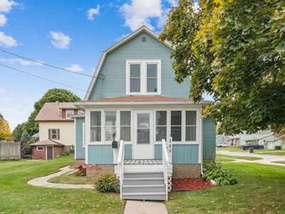 303 5th St SW, Waukon, IA, 52172