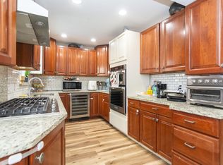 10 Dell St, Malden, MA 02148