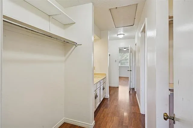 4129 Chateau Blvd #C — Photo 12