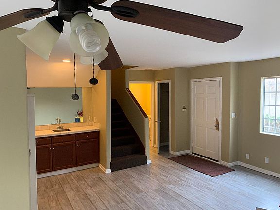 4th image of 642 E Hyde Park Blvd APT 2