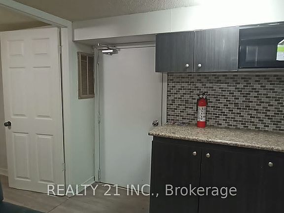 4th image of 571 Danforth Rd #Basement