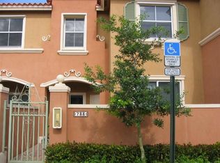 733 SW 107th Ave #2205, Pembroke Pines, FL 33025