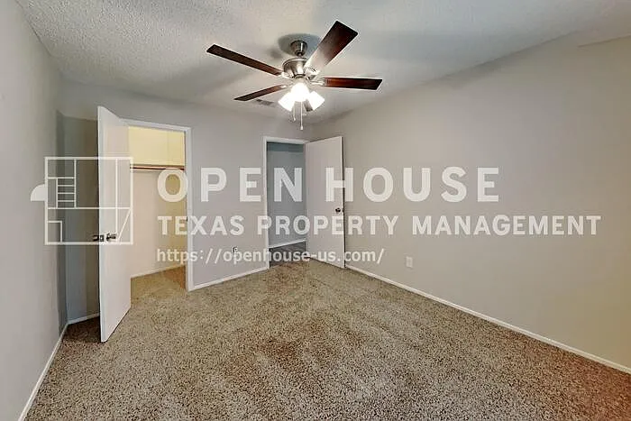 621 Barkridge Trl — Photo 13