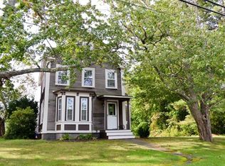 46 Beach Rd, Salisbury, MA 01952