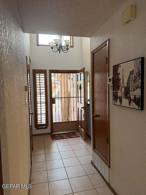 3 bed, 2.0 bath, 1636 sqft, $1,650 — Photo 3