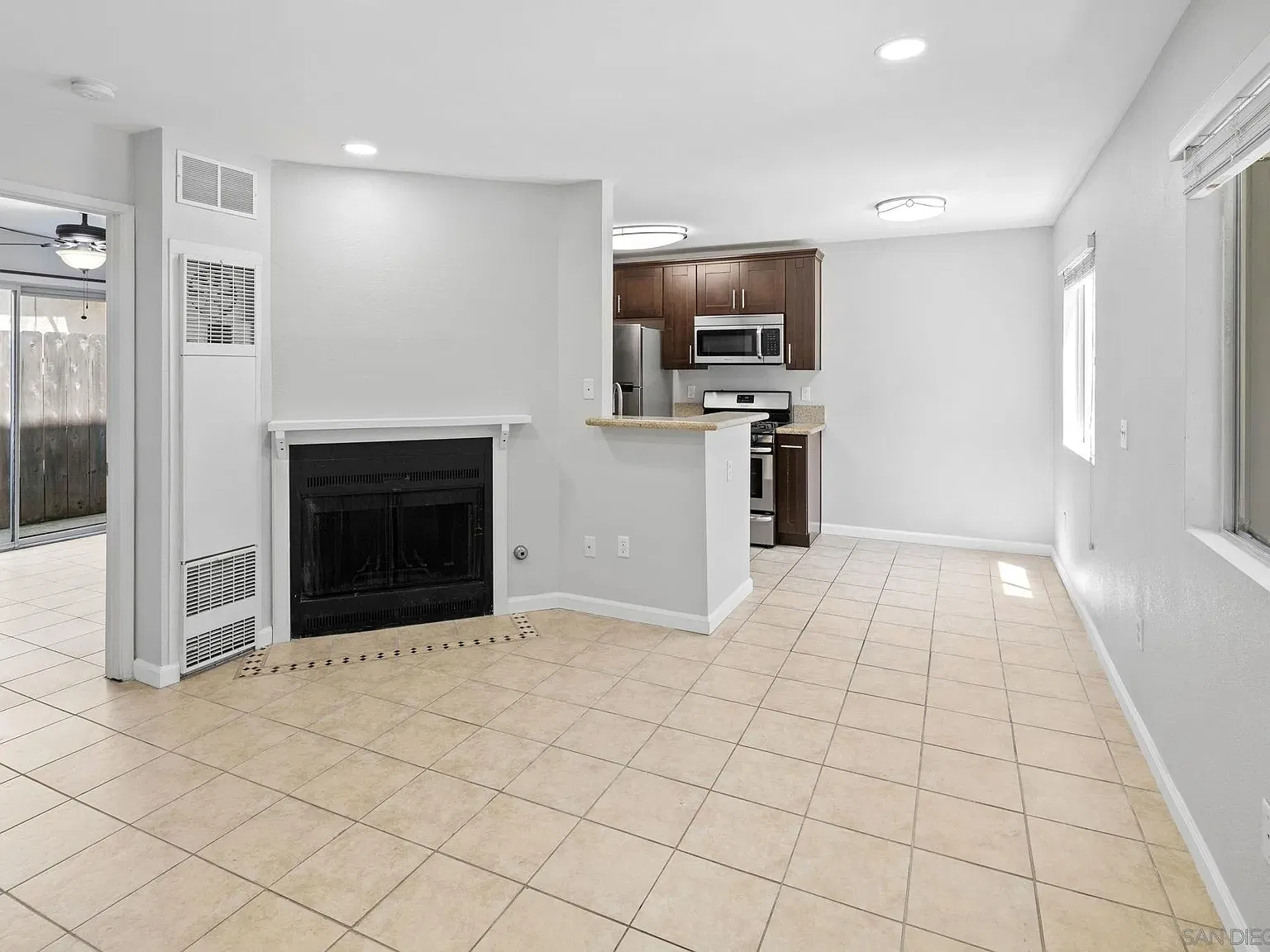 HCM Manor — Photo 2