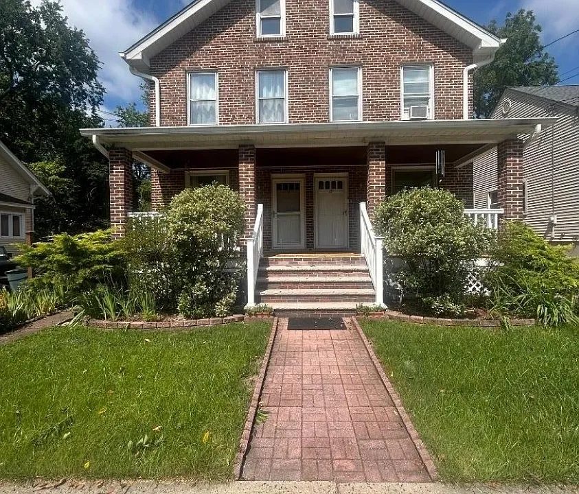 17 Codington Pl