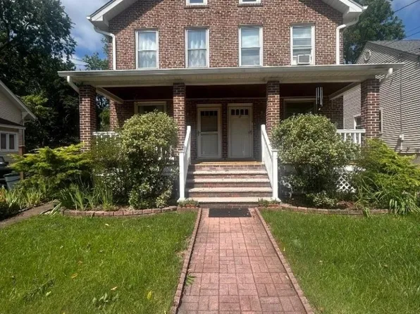 17 Codington Pl, Somerville, NJ 08876