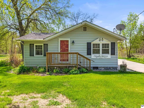 24149 Crown Point Ave, Valley, NE 68064