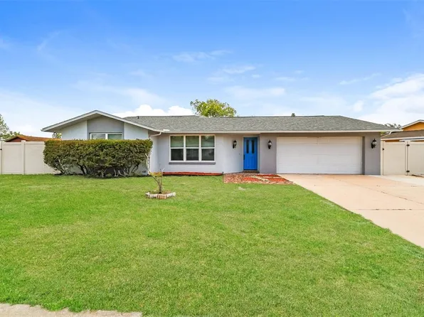 8330 Broken Willow Ln, Port Richey, FL 34668