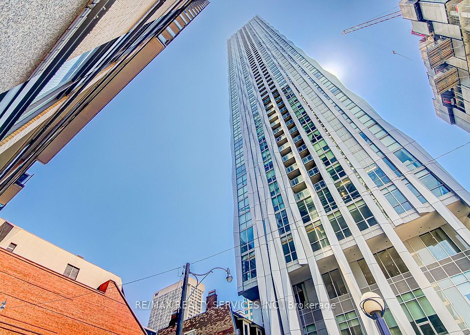 1st image of 1 Yorkville Ave #2611