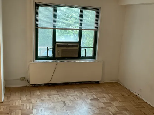 1594 Metropolitan Avenue 5G image 3 of 6