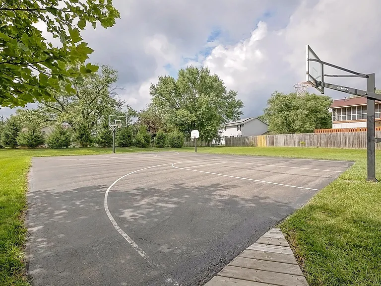4417 E Clayton Ct — Photo 20