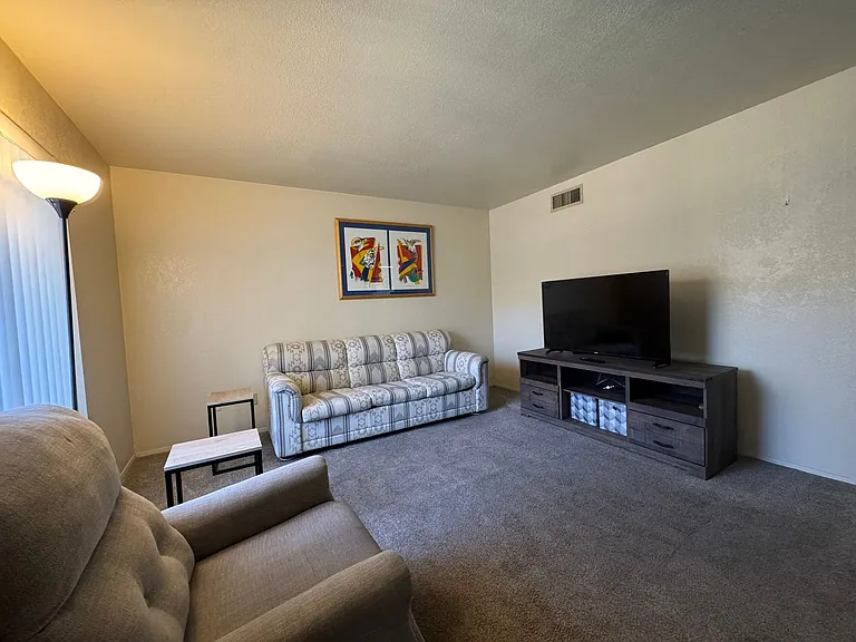 454 Riverfront Dr #204 — Photo 5