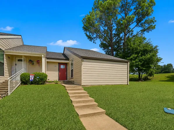 41 Driving Range Ln, Trinity, TX 75862