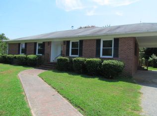 1127 Black Stump Rd, Weems, VA 22576