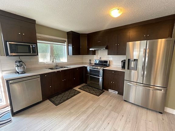 5th image of 5209 18a Ave NW