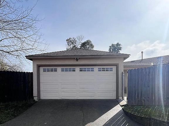 2nd image of 1217 Browning Dr