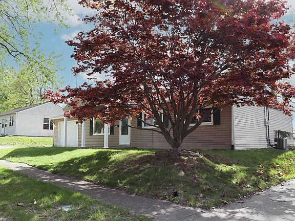 2nd image of 204 Grant Rd