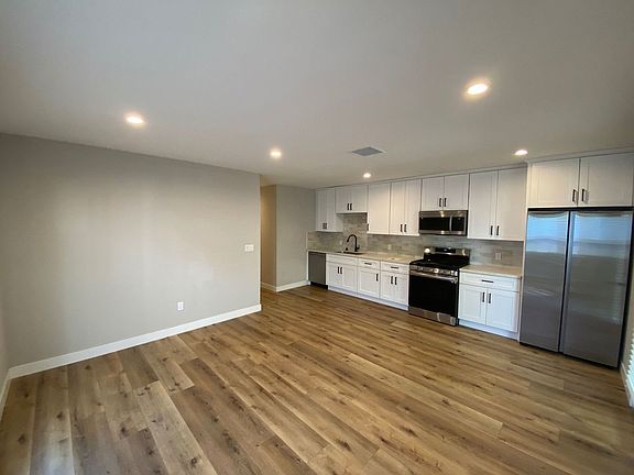 3rd image of 4939 63rd St