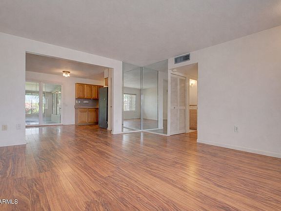 2nd image of 15416 N RIDGEVIEW Road