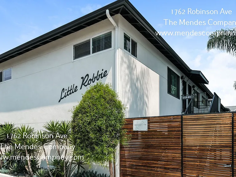 1762 Robinson Ave — Photo 12