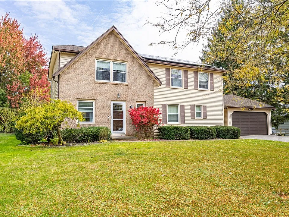 16 Sanders Farm Dr