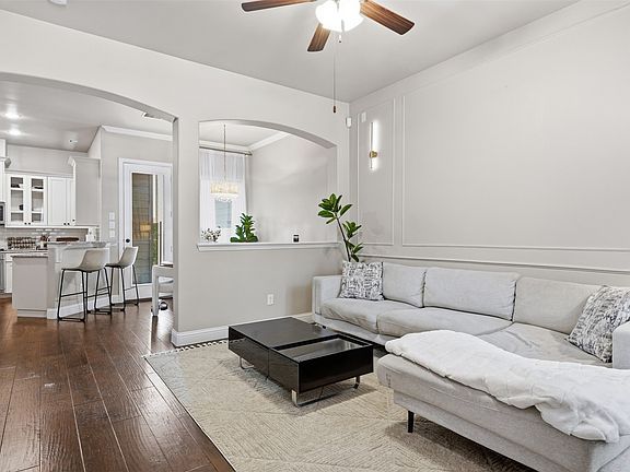4th image of 853 Rohan Dr