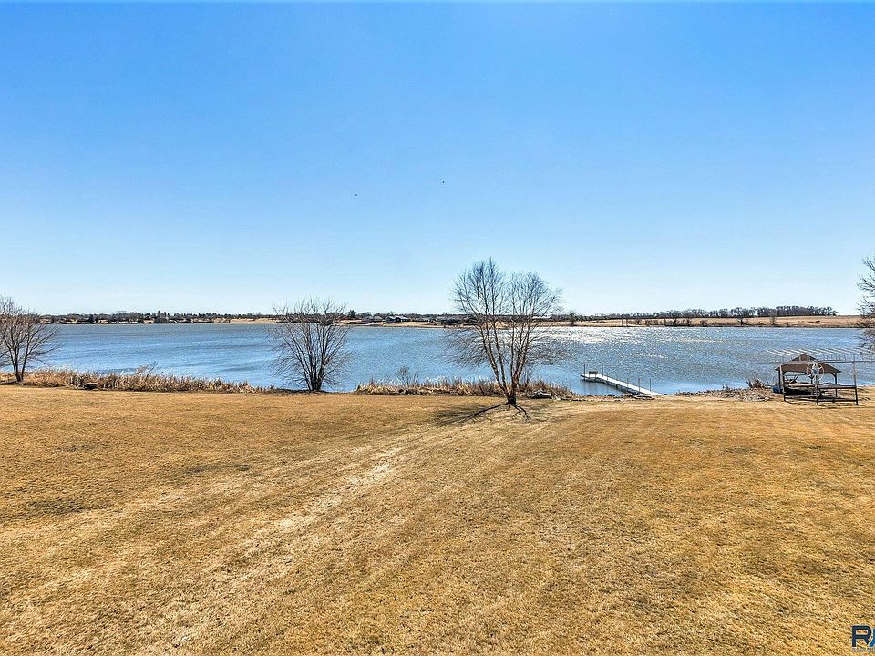 21811 468th Ave, Volga, SD 57071 Zillow