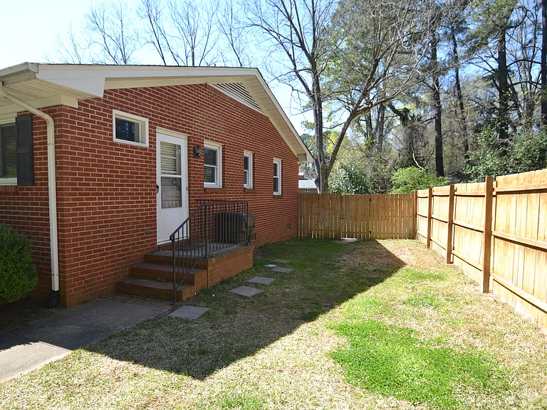 5133 Lundy Dr — Photo 27