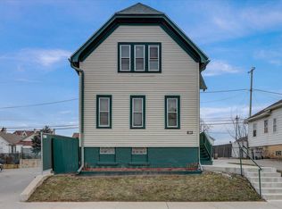 1722 S 16th St, Milwaukee, WI 53204