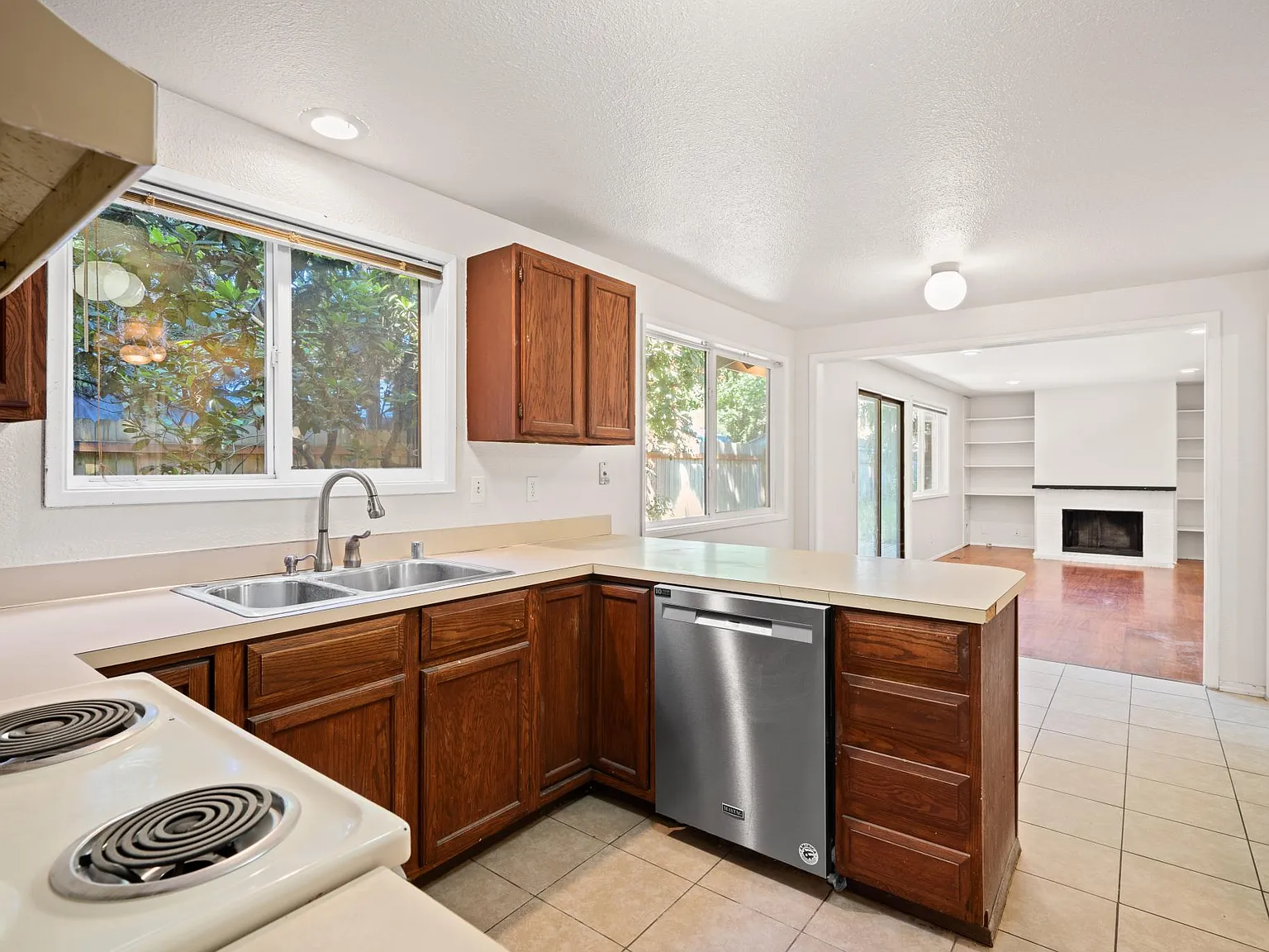 6003 153rd Ct NE — Photo 3