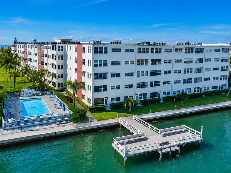 5575 Gulf Blvd #421 — Photo 20