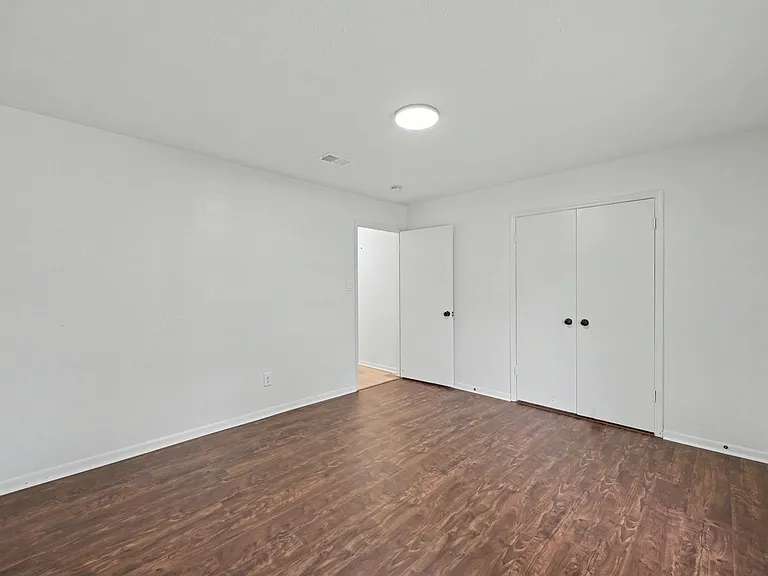 1409 S 3rd St — Photo 18