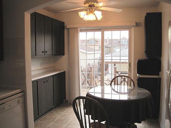 3rd image of 3636 S Gunderson Ave