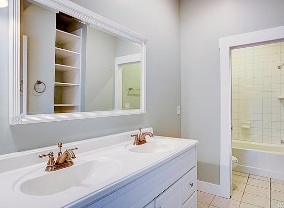 3rd image of 7702 15th Ave NE Unit B