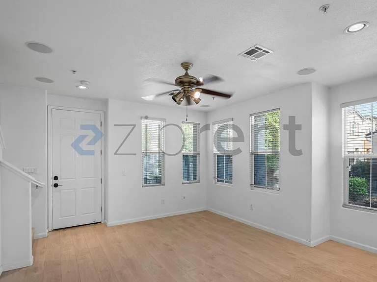 227 Parc Place Dr — Photo 6